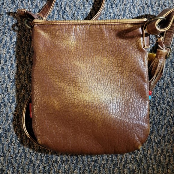 Unionbay Faux Leather Crossbody Bag Camel Tan Yellow Tassel - Picture 5 of 12